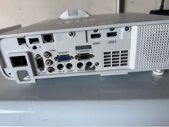 Epson Short Throw Projector