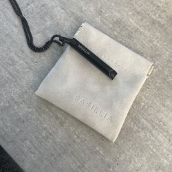 Sassillia Black breathing  Necklace Unisex 