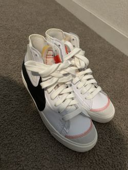 Nike Mid 77