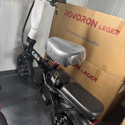 Folding electric bicycle