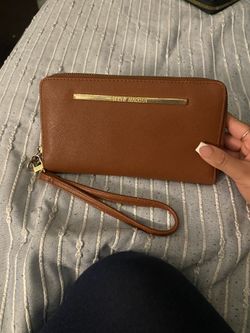 Steve Madden Wristlet