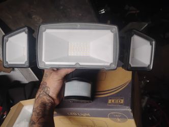 Motion activated led security lights
