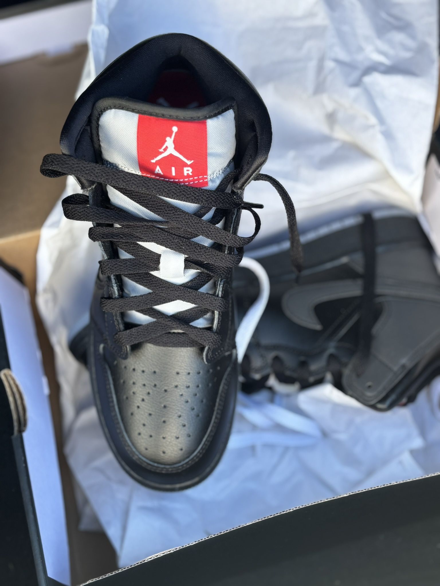 Brand New Air Jordan 1 Mid