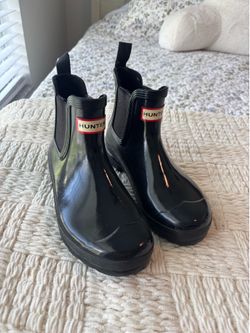 Hunter Boots (Size 7)