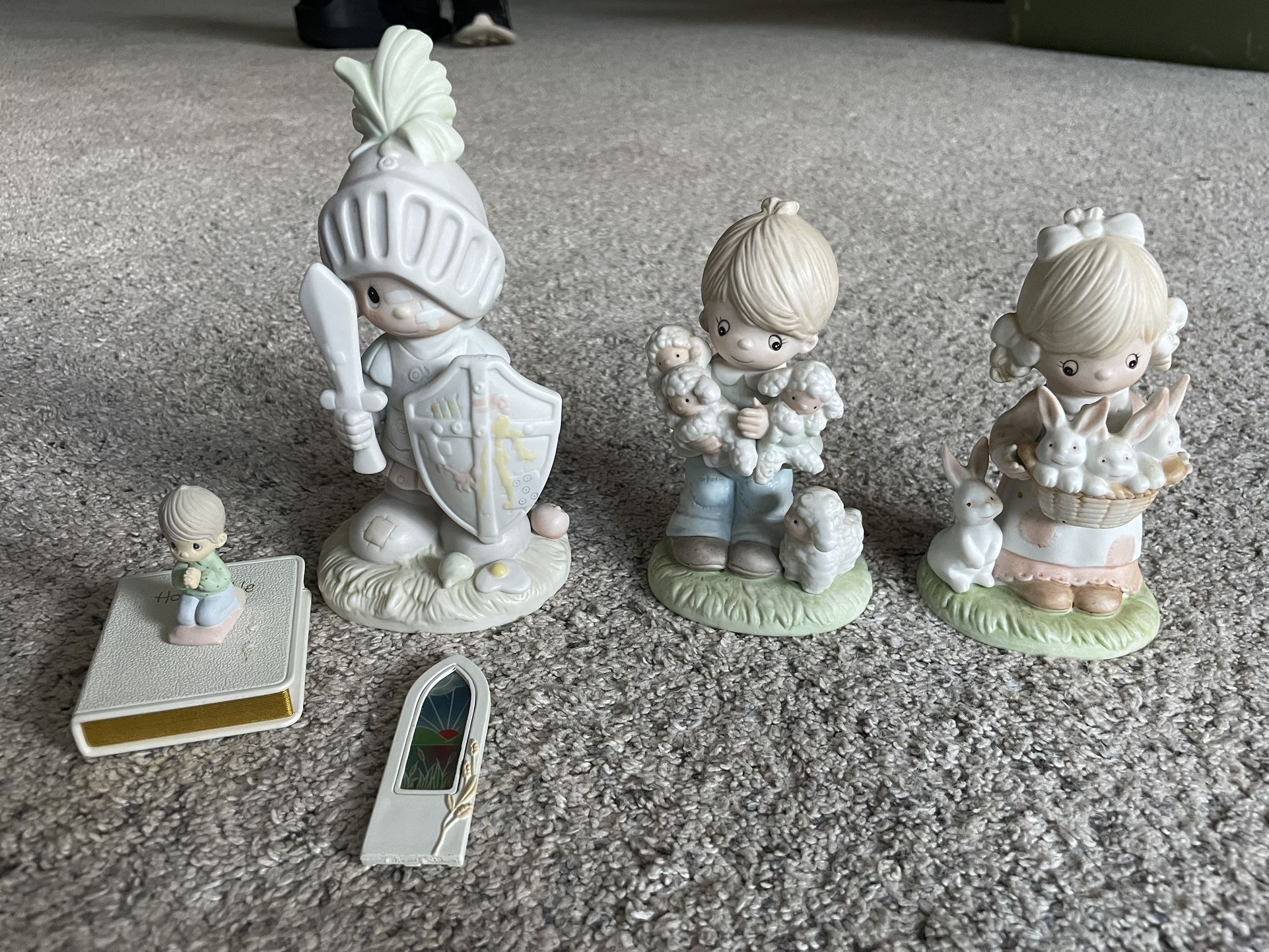 Precious Moments Figurines