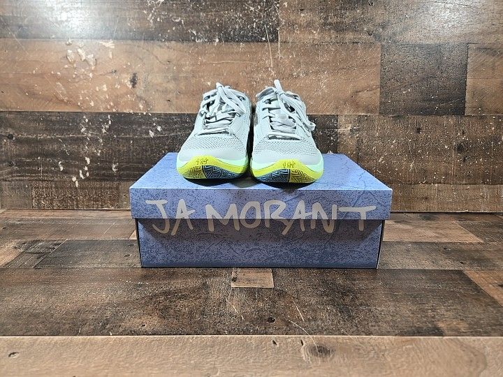 Nike Ja 1's Light Silver Size 7