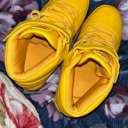 Yellow Filas