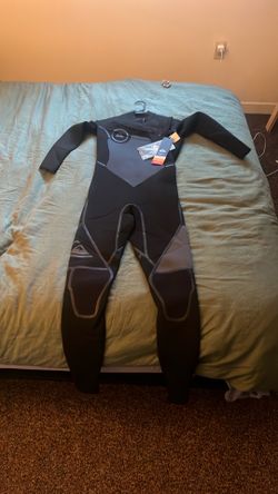 Never used quicksilver wetsuit
