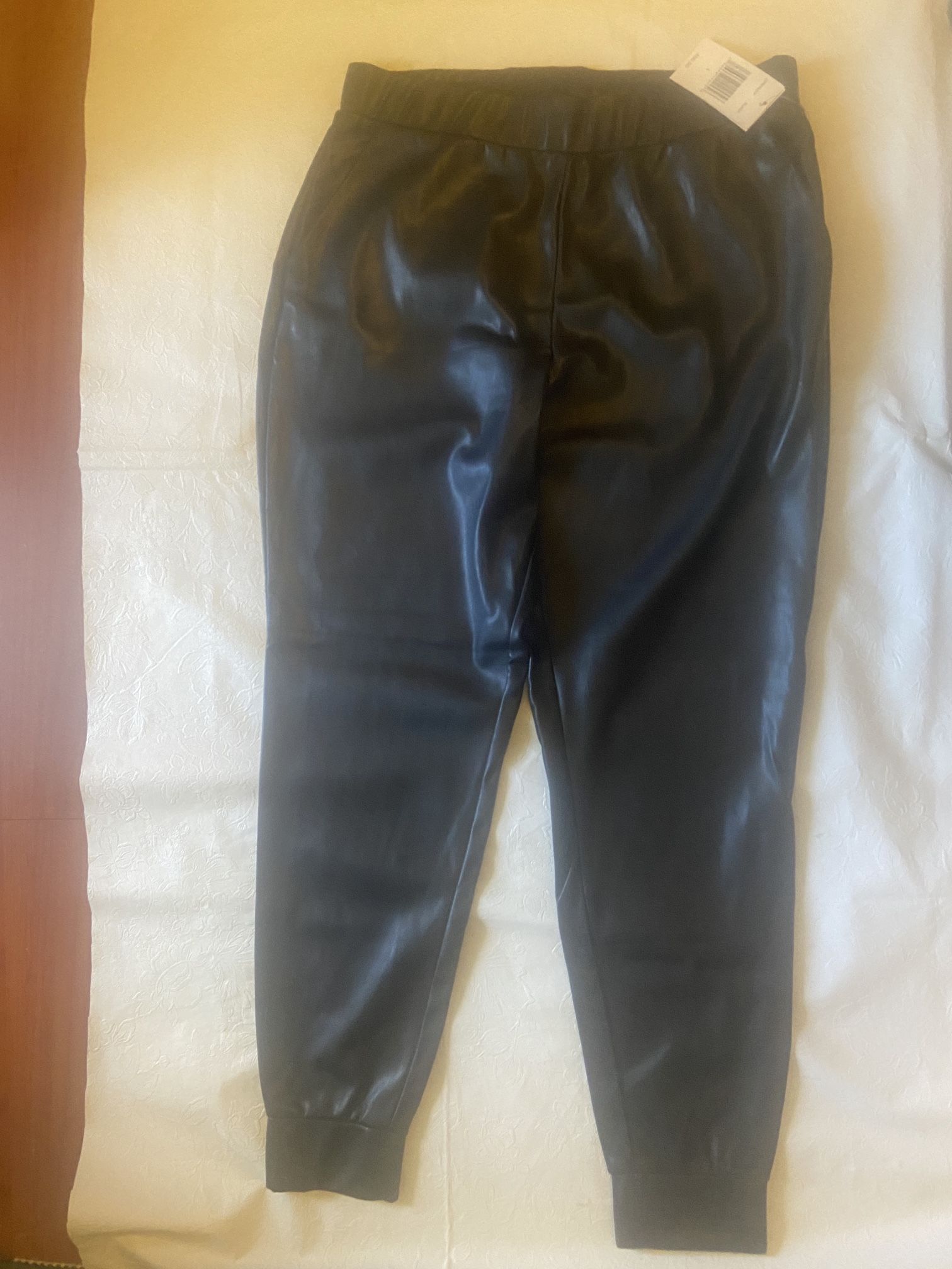 Juicy by Juicy Couture Pants Womens L Black Faux Leather Pull-on Jogger NEW