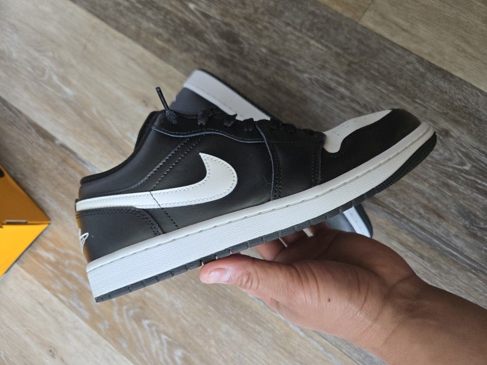 Jordan 1 Low Sz 9.5