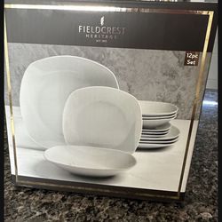 Field crest heritage 12 piece set unopened