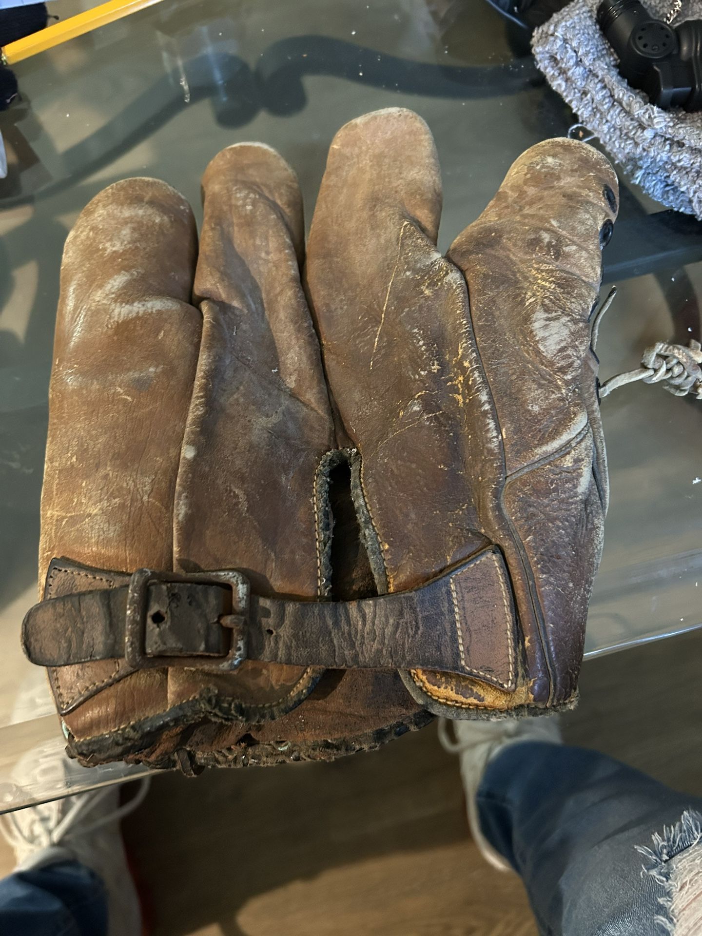 1930s baseball glove