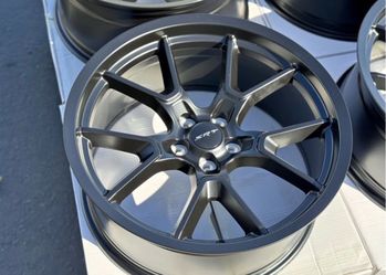 Srt Wheels & Tires