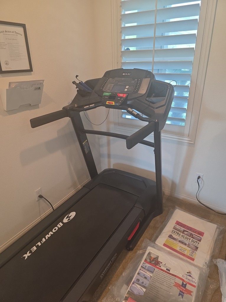 Bowflex Treadmill *Mint Condition*