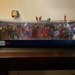 Avengers mega sale figurine set