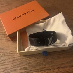 Lv Bracelet