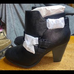 Brand New Womans Dress Boots sz 9