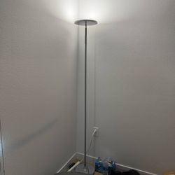 Floor lamp