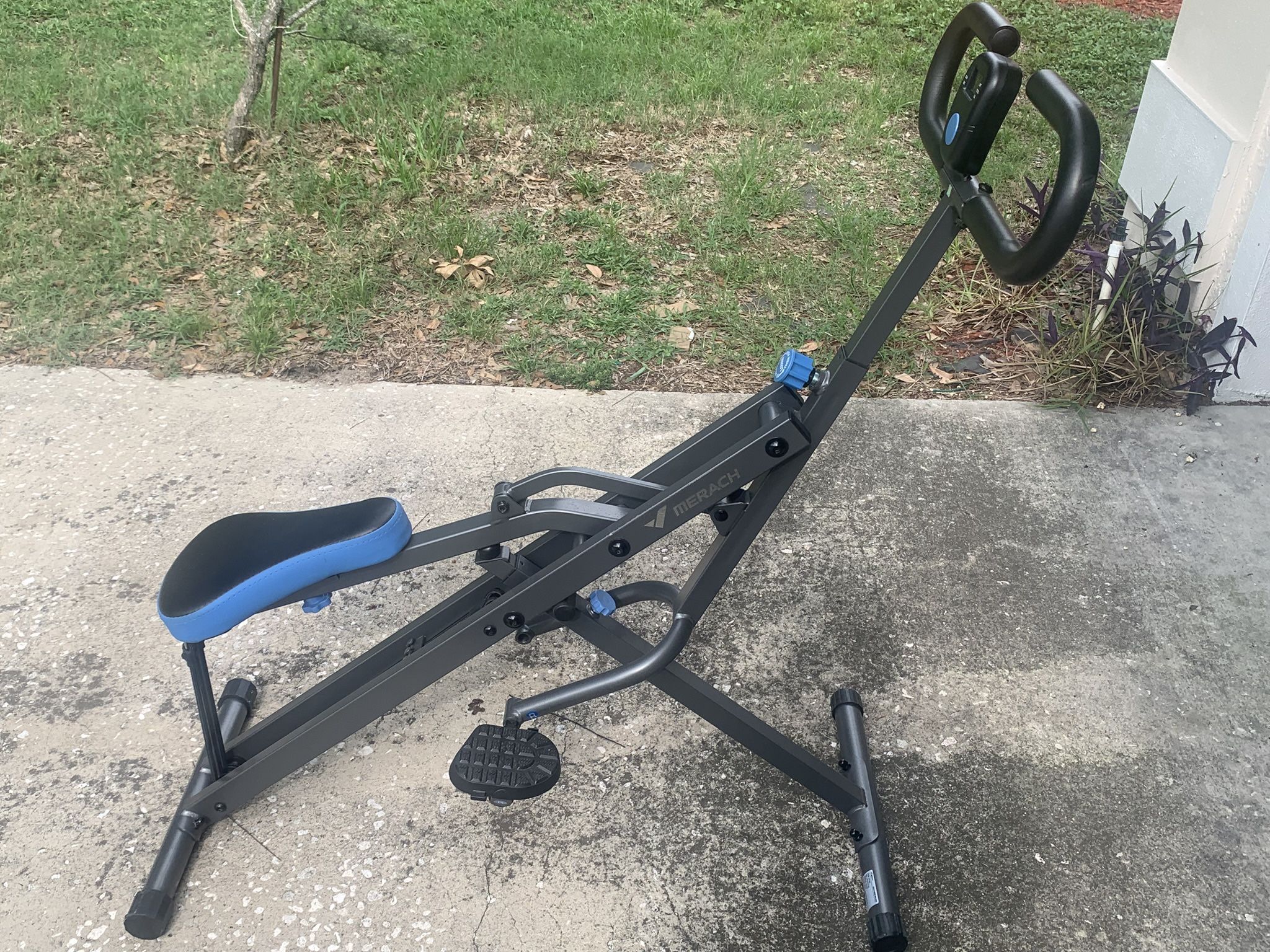 Merach Rowing Machine