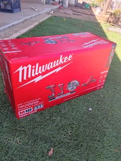 NEW Milwaukee M18 Brushless 4-Tool Combo Kit (Model 3693-24CX) - Sealed