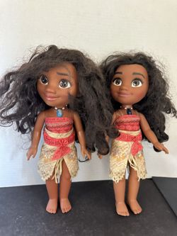 Disney Moana Dolls Lot of 2 Jakks Pacific - 1 Working Light & Sound