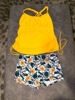 Women's Yellow Tankini Top with Floral Swim Shorts 2X