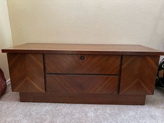 Lane cedar chest vintage