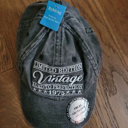 birthday gift hat, specifically featuring a Limited Edition Vintage Aged to Perfection design for the year 1975