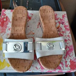 Sandal 👡M K  Size 5