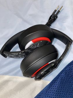 TOMMY HILFIGER HEADPHONES