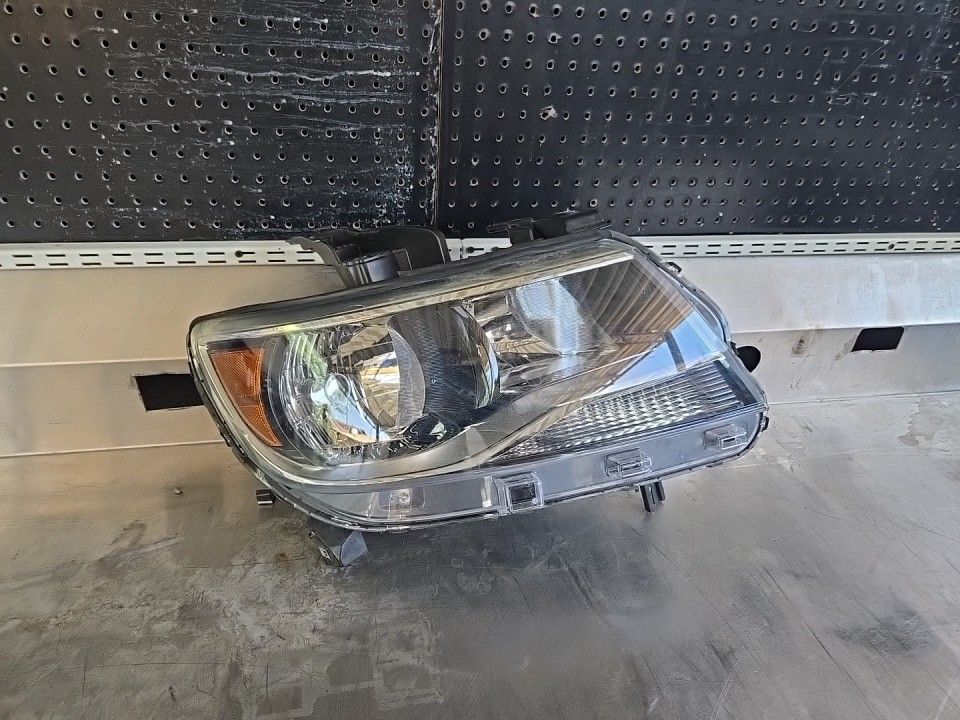 2015/20 Colorado Headlights passenger