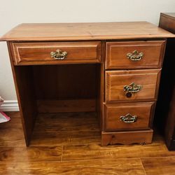Antique Desk Like New