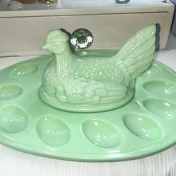 Extremely Rare LE Smith Jadeite Hen On Nest Deviled Egg Plate 