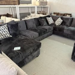 NEW SECTIONAL SOFA EXTRA LARGE 