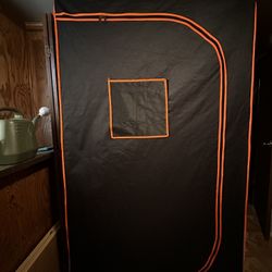 Zazzy Growing Tent