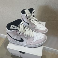 Women’s Jordan 1 