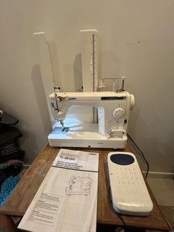Juki TL-2010Q Sewing Machine