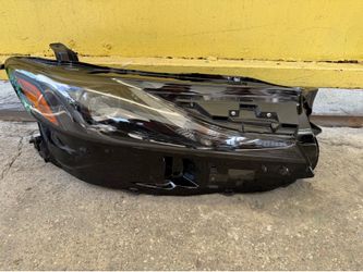 2025-2026 TOYOTA CAMRY RH HEADLIGHT OEM
