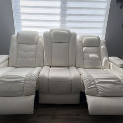 Está Casi Nuevo Un Poco Gastado En Un Lado 