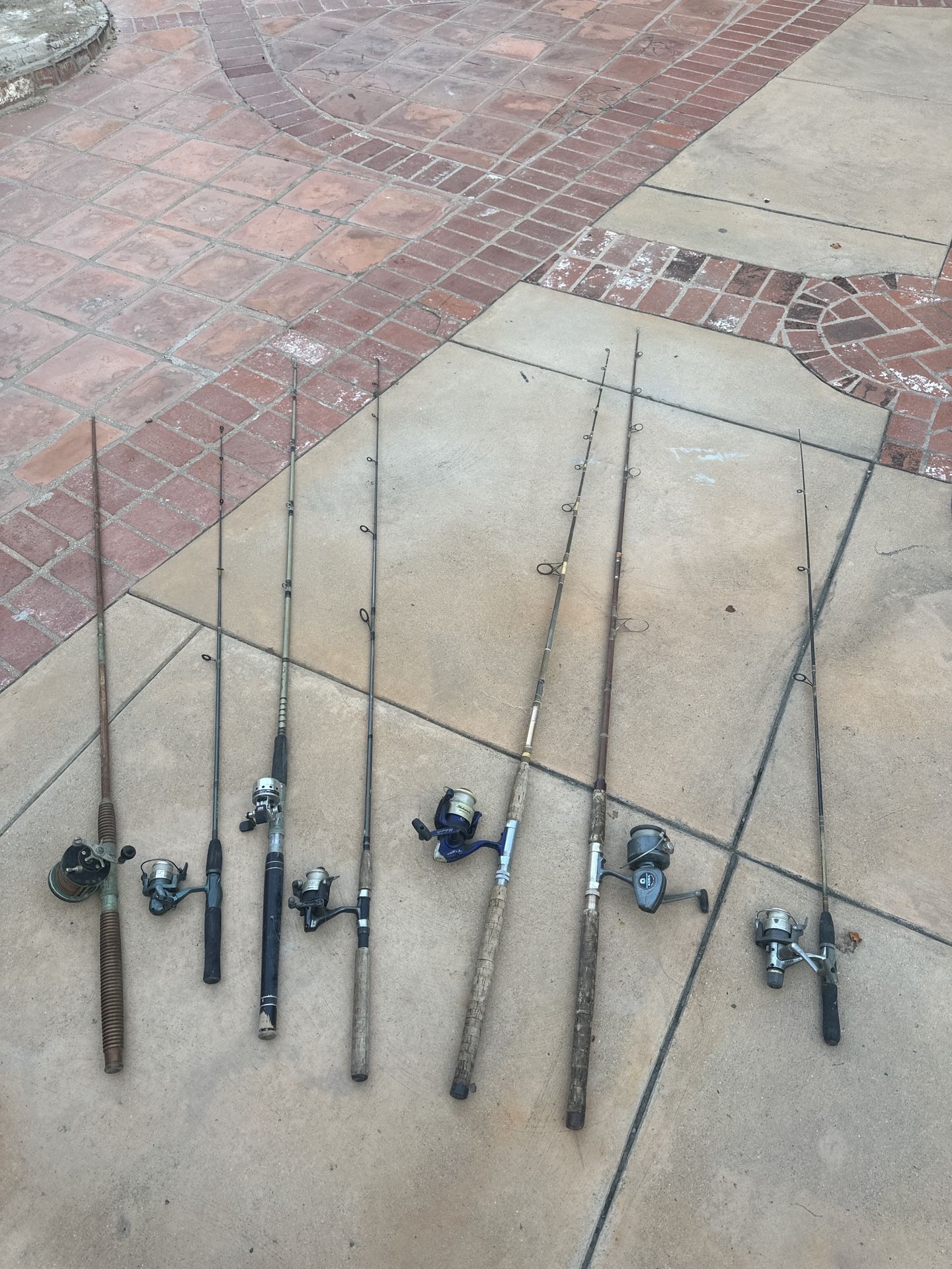 Vintage & Modern Fishing Rod & Reel Bundle (Untested)