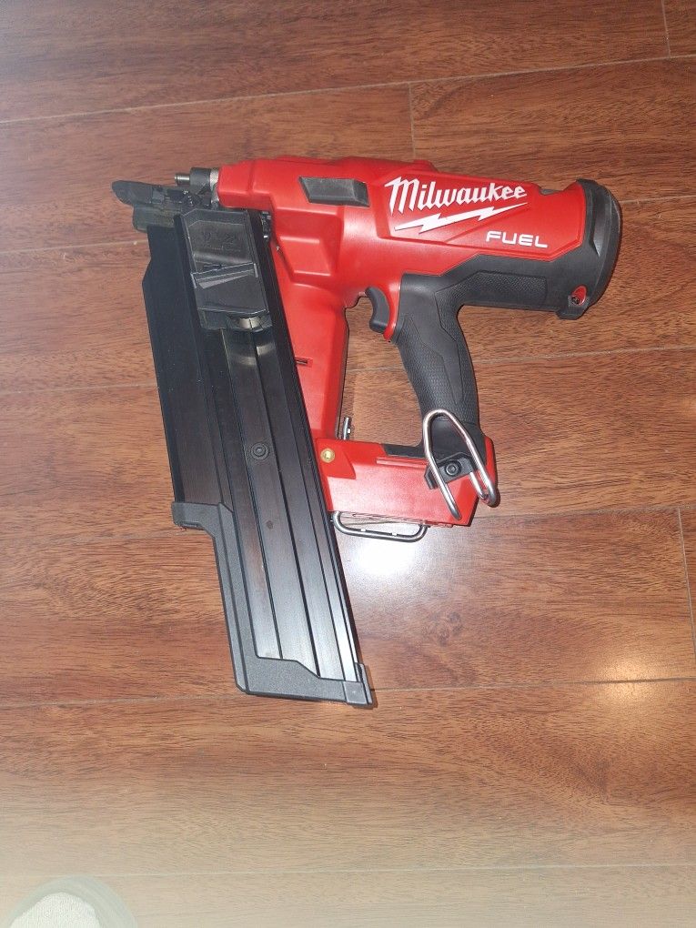 Milwaukee M18 Fuel 21 Degree  Framing Nailer...tool Only 