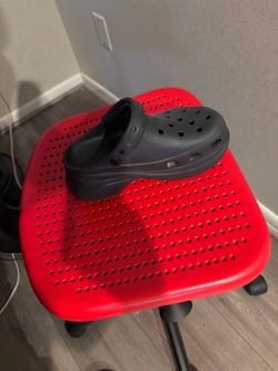 Black Crocs Classic Clog
