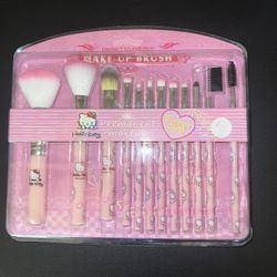 New Hello Kitty Make Up Brushes 