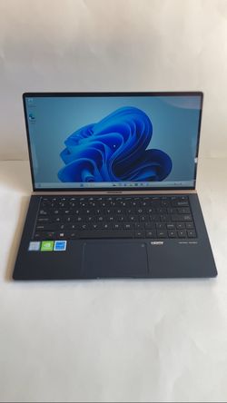 13 inch Asus I7 laptop with 512GB NVME drive