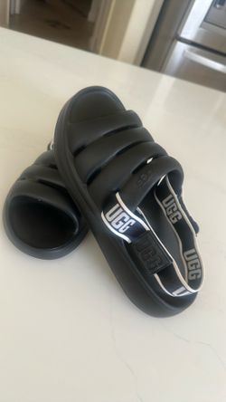 Men’s UGG size 9 1/2