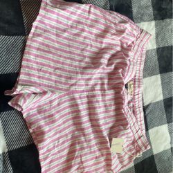 Super cute universal thread extra large new with tags attached￼