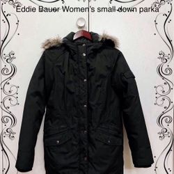Eddie Bauer Women’s Winter Jacket/ Down Parka (Size: Small) (Pick up🛒 In Bellevue) *Check out my Other Posts 💕