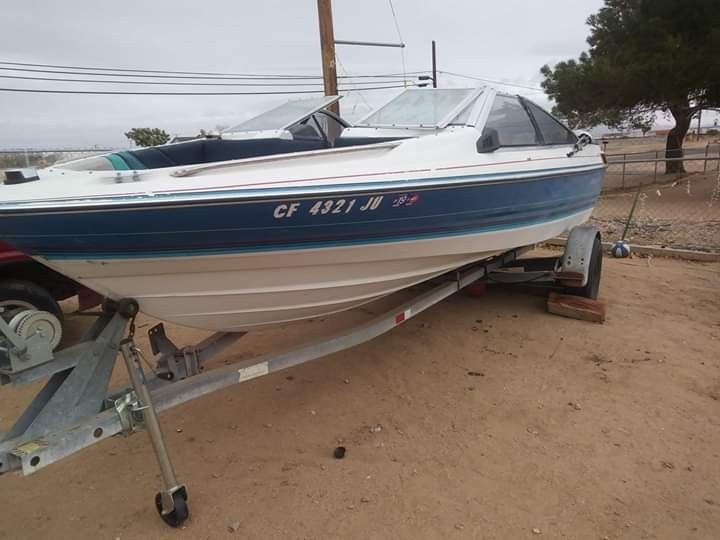 1989 Bayliner Capri