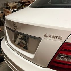 Mercedes C300 W204 Trunk Lid – OEM White (2013 4MATIC)