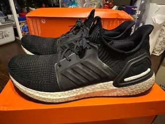 ADIDAS BOOST MEN’S SIZE 12